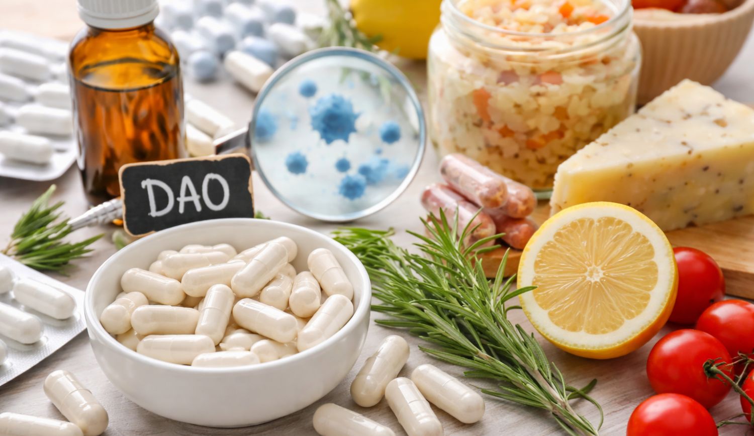 what causes DAO deficiency illustration showing gut health and enzyme imbalance